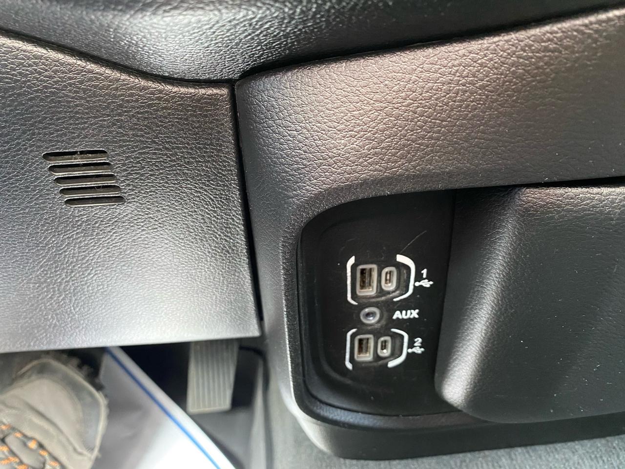 2019 RAM 1500 Laramie | Crew Cab | NAV | Heated/Vented Leather Seats Photo