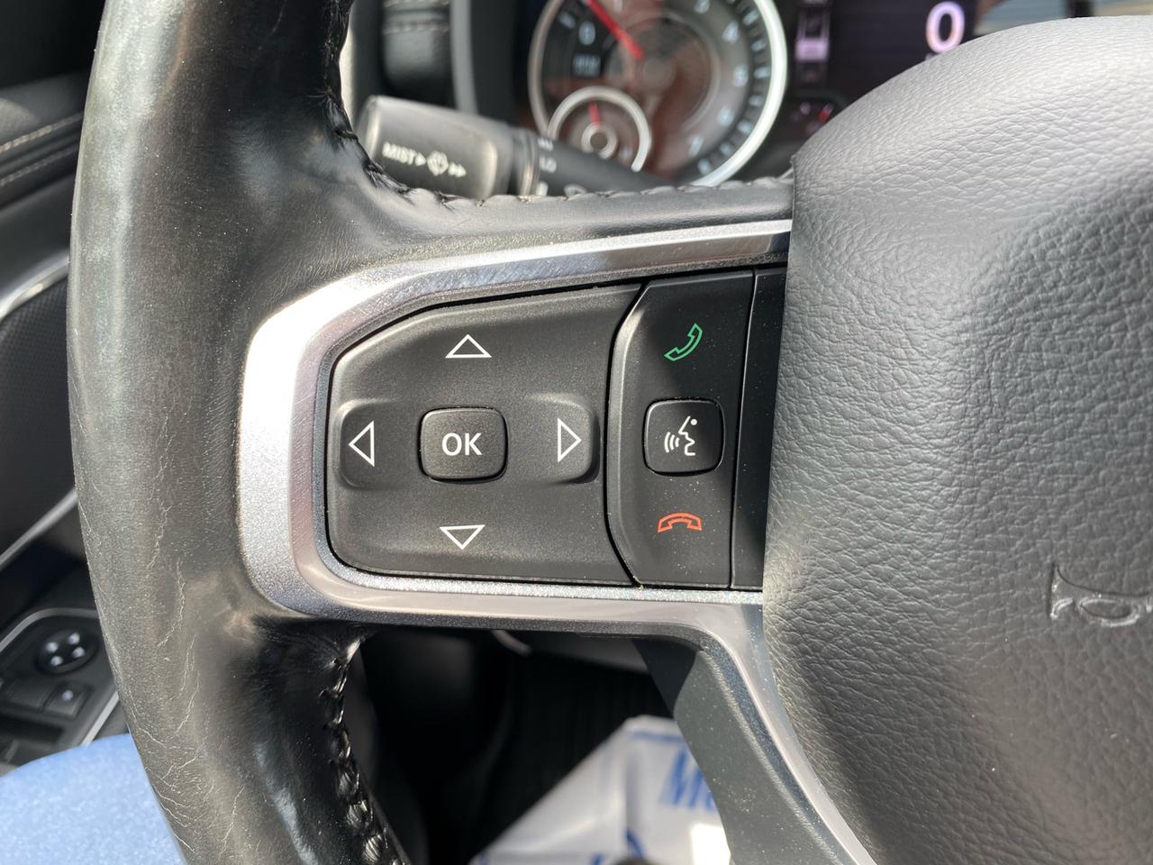 2019 RAM 1500 Laramie | Crew Cab | NAV | Heated/Vented Leather Seats Photo