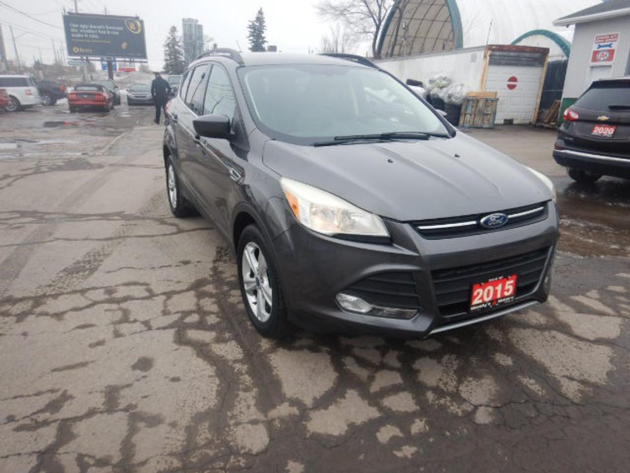 2015 Ford Escape SE Photo