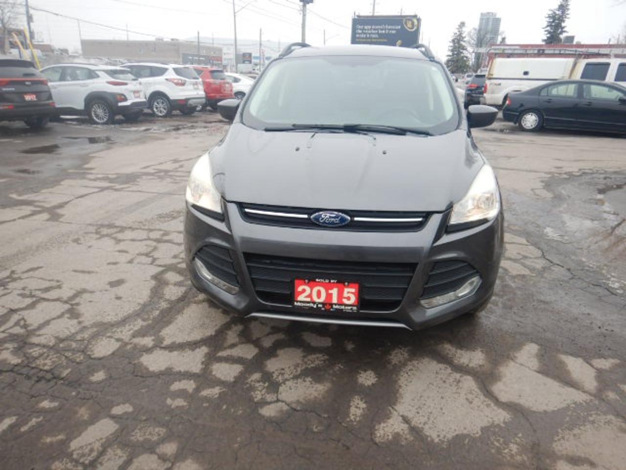 2015 Ford Escape SE Photo