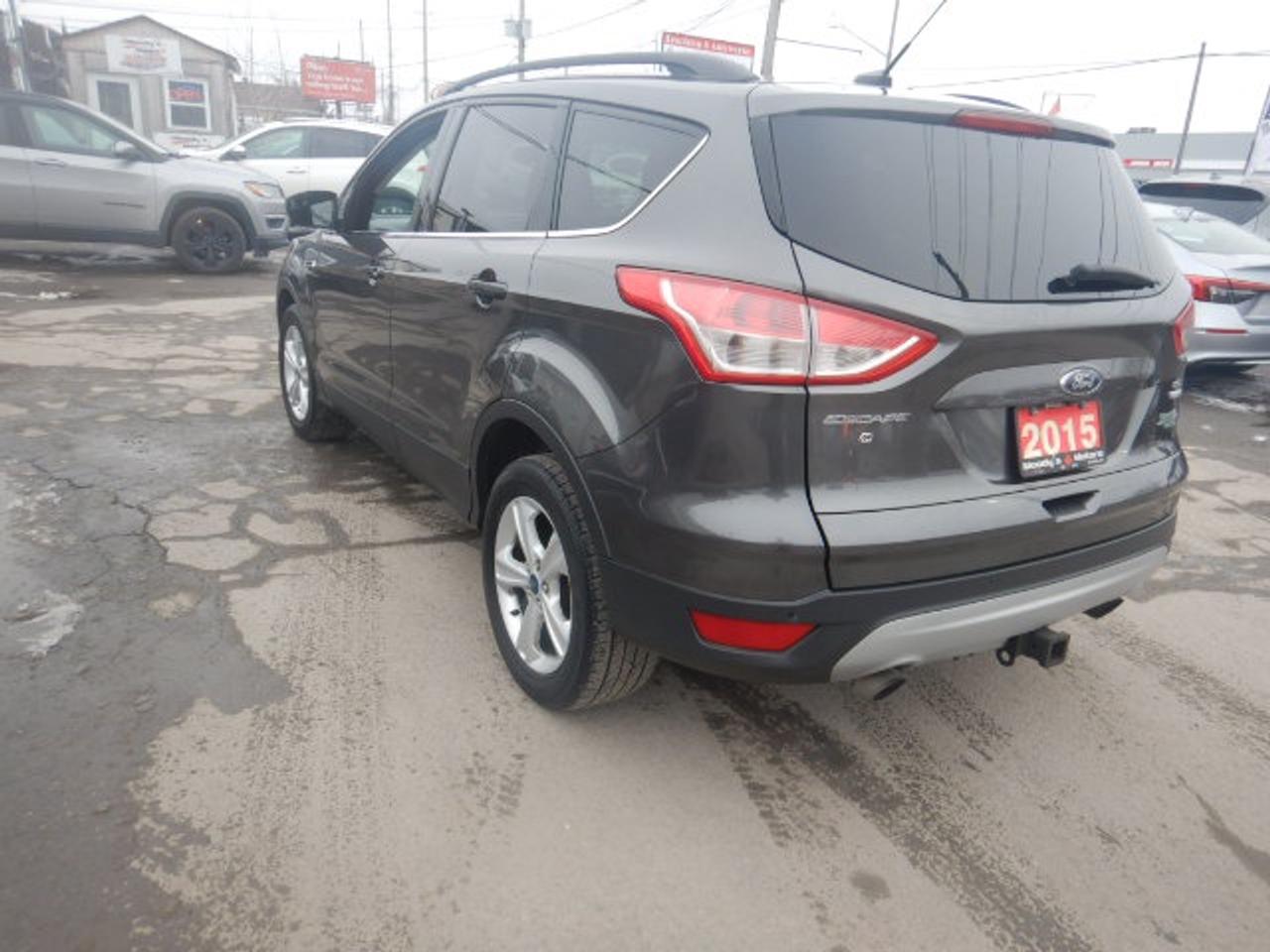2015 Ford Escape SE Photo