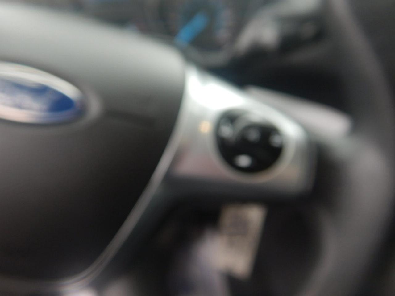 2015 Ford Escape SE Photo