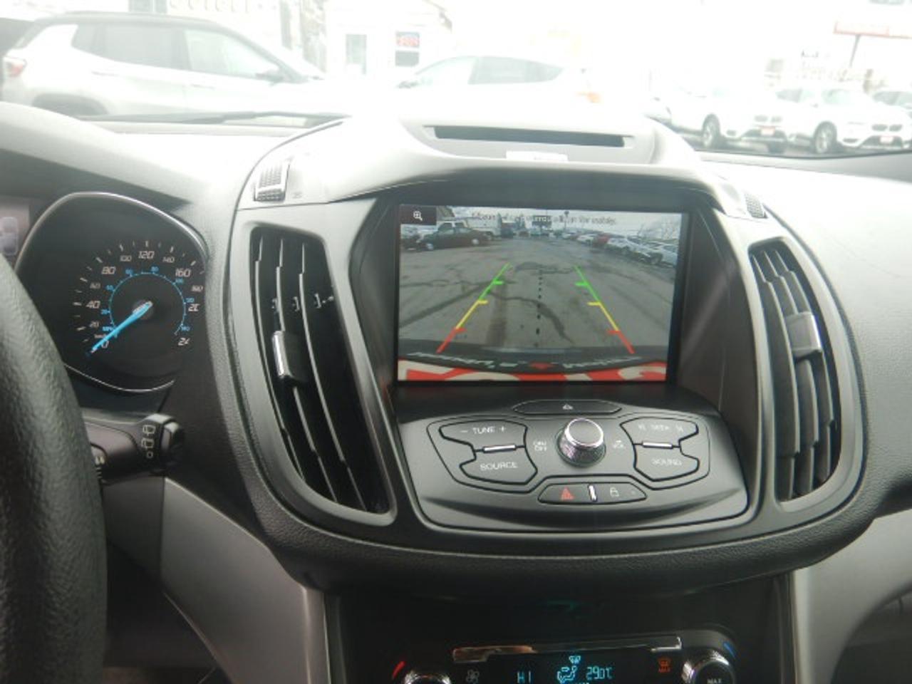 2015 Ford Escape SE Photo