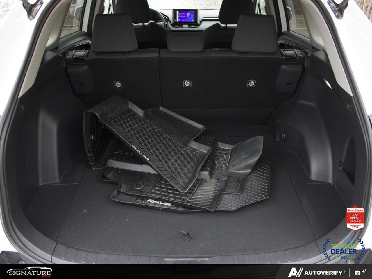 2025 Toyota RAV4 LE AWD  No Accident Carplay BSM Htd Seats Photo