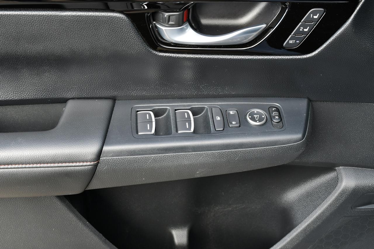 2024 Honda CR-V Hybrid Touring AWD No Accident Navigation Sunroof Leather Photo