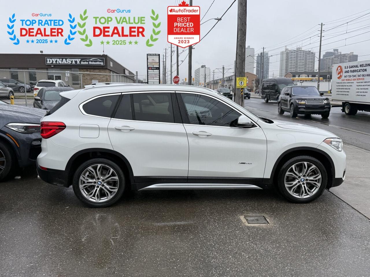 2017 BMW X1 | PREMIUM PKG | HUD | PANO | NAVI | BACK UP CAMERA Photo