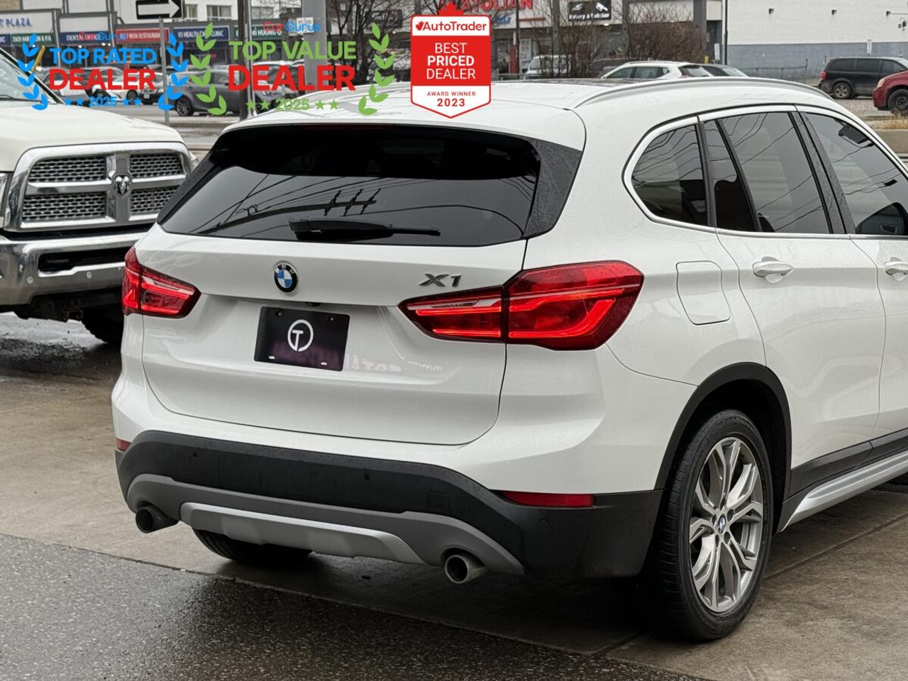2017 BMW X1 | PREMIUM PKG | HUD | PANO | NAVI | BACK UP CAMERA Photo