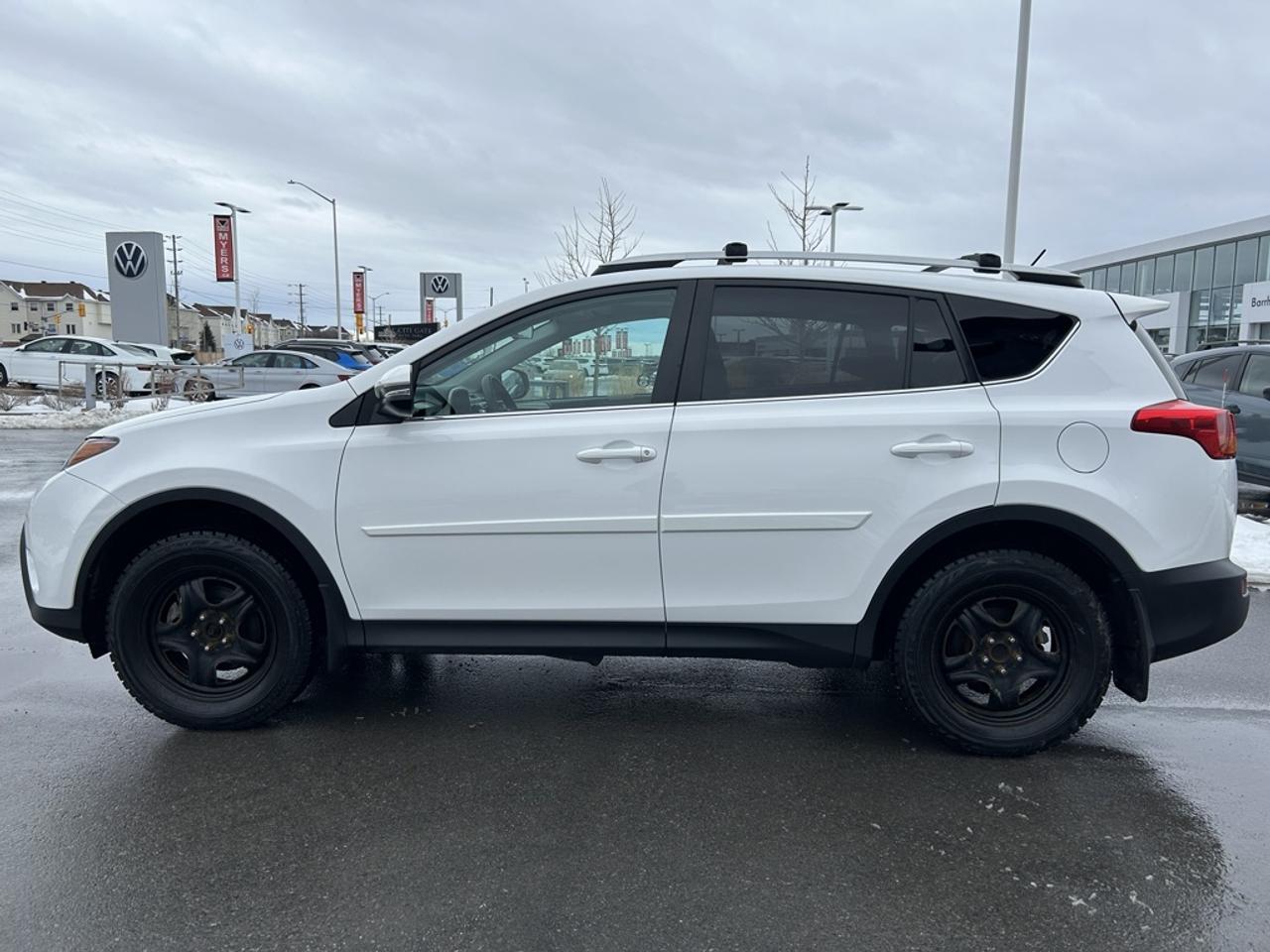 2014 Toyota RAV4 XLE  - Sunroof -  Heated Seats Photo
