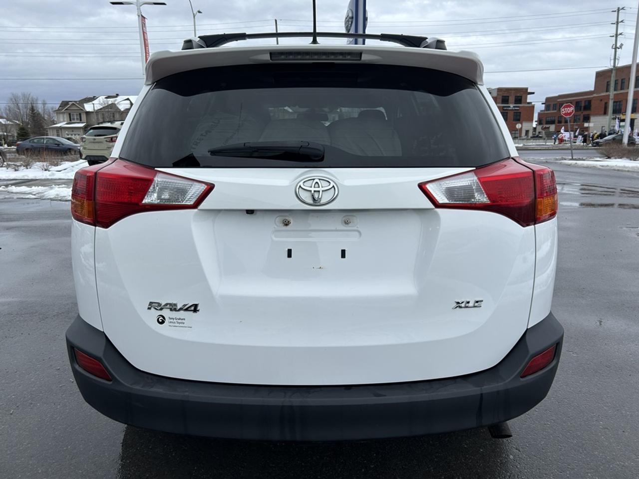 2014 Toyota RAV4 XLE  - Sunroof -  Heated Seats Photo