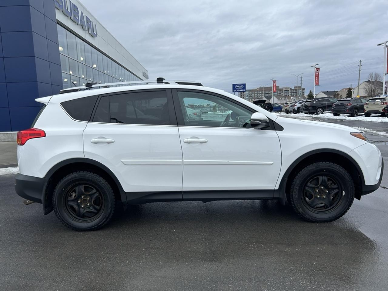 2014 Toyota RAV4 XLE  - Sunroof -  Heated Seats Photo