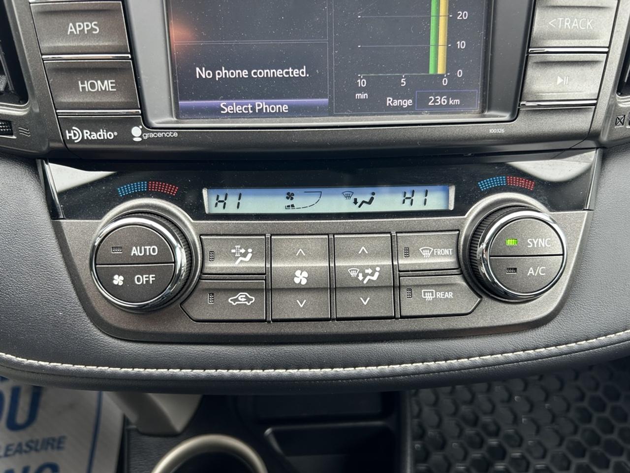 2014 Toyota RAV4 XLE  - Sunroof -  Heated Seats Photo