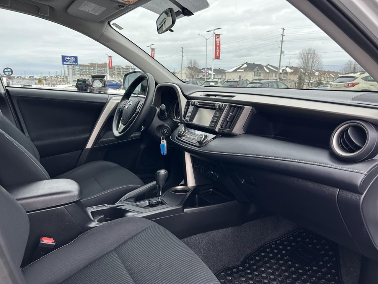 2014 Toyota RAV4 XLE  - Sunroof -  Heated Seats Photo