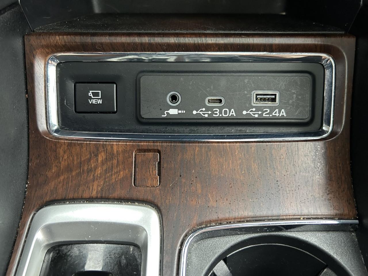 2024 Subaru ASCENT Premier  - Leather Seats -  Cooled Seats Photo