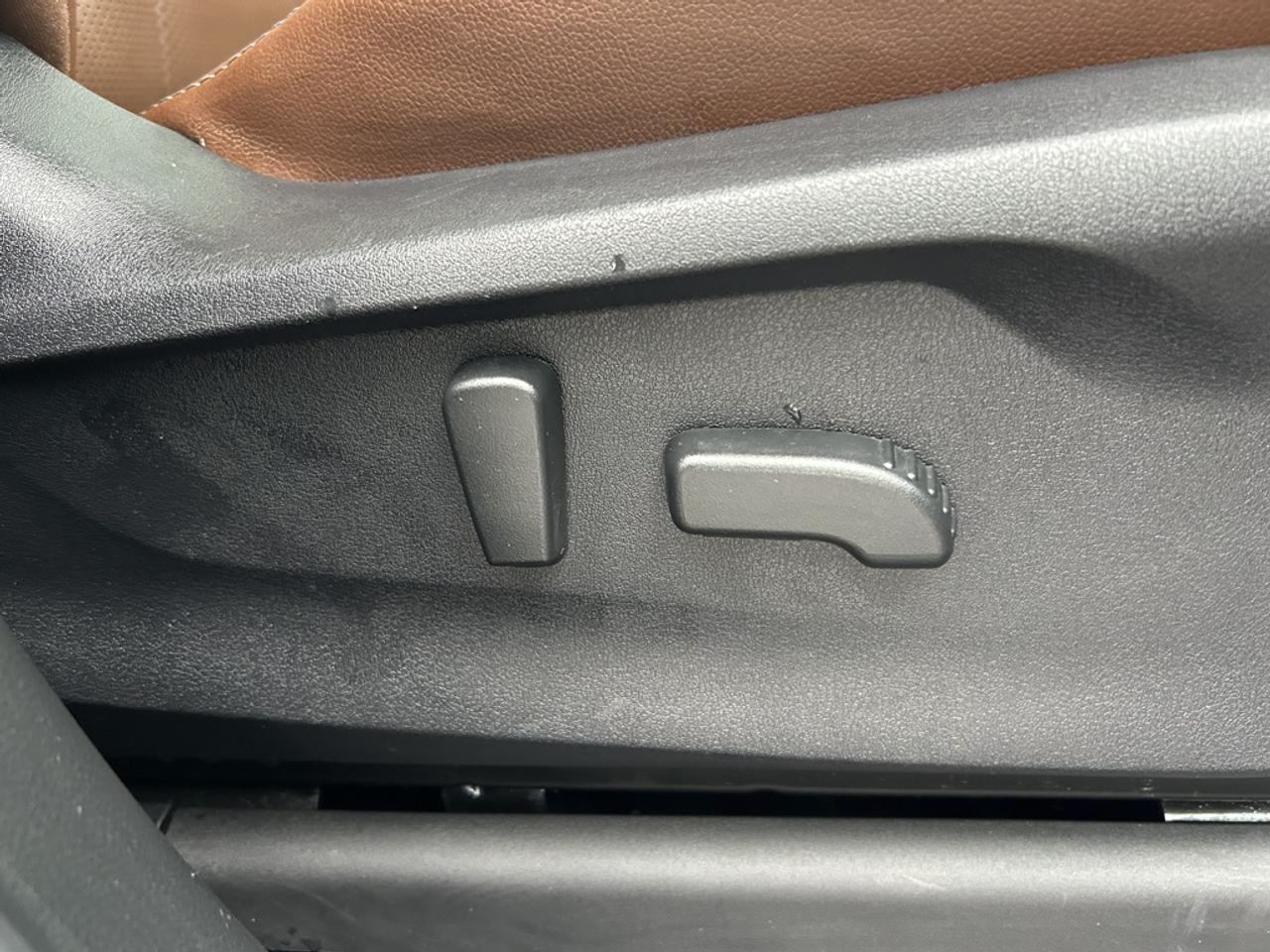 2024 Subaru ASCENT Premier  - Leather Seats -  Cooled Seats Photo