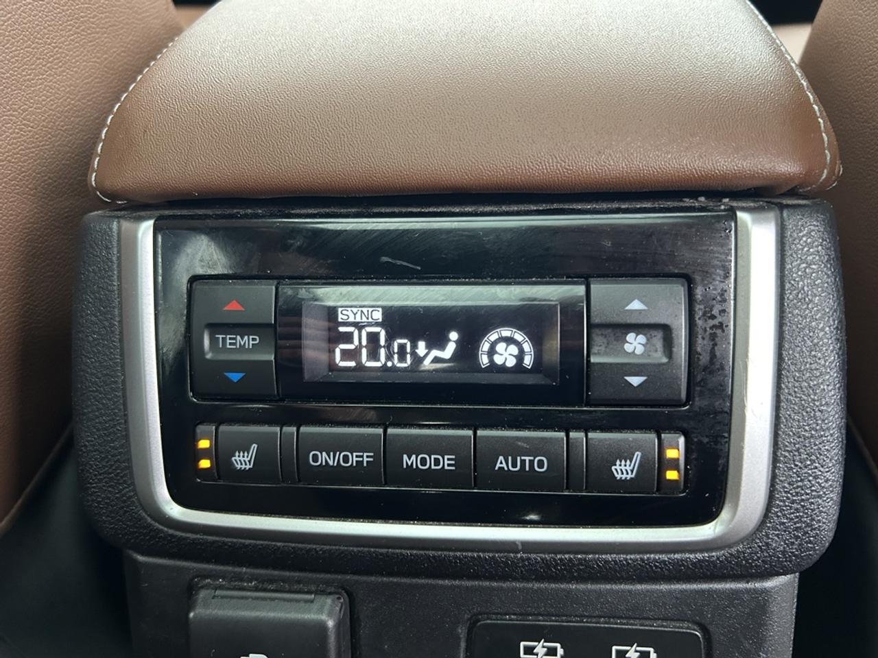 2024 Subaru ASCENT Premier  - Leather Seats -  Cooled Seats Photo