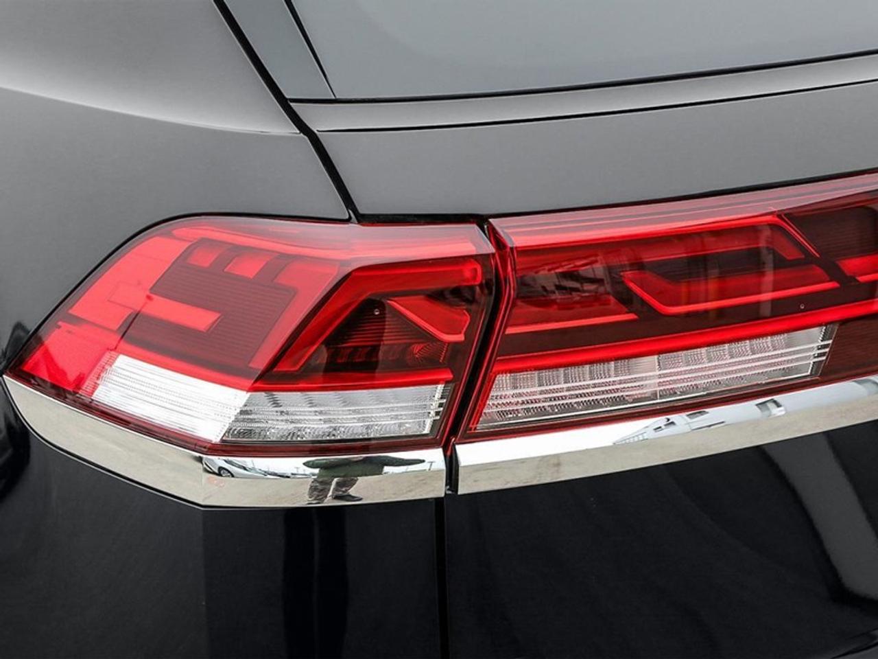 2026 Volkswagen Atlas Cross Sport Highline  - Sunroof Photo