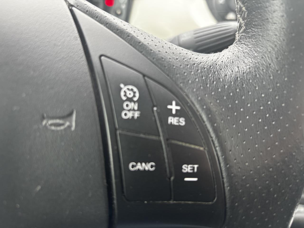 2013 Fiat 500 Sport, Sunroof, Alloys, Manual Transmission Photo