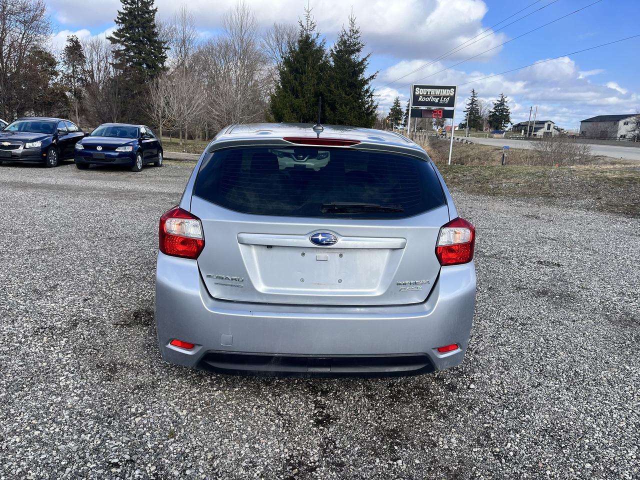 2016 Subaru Impreza 2.0i Photo