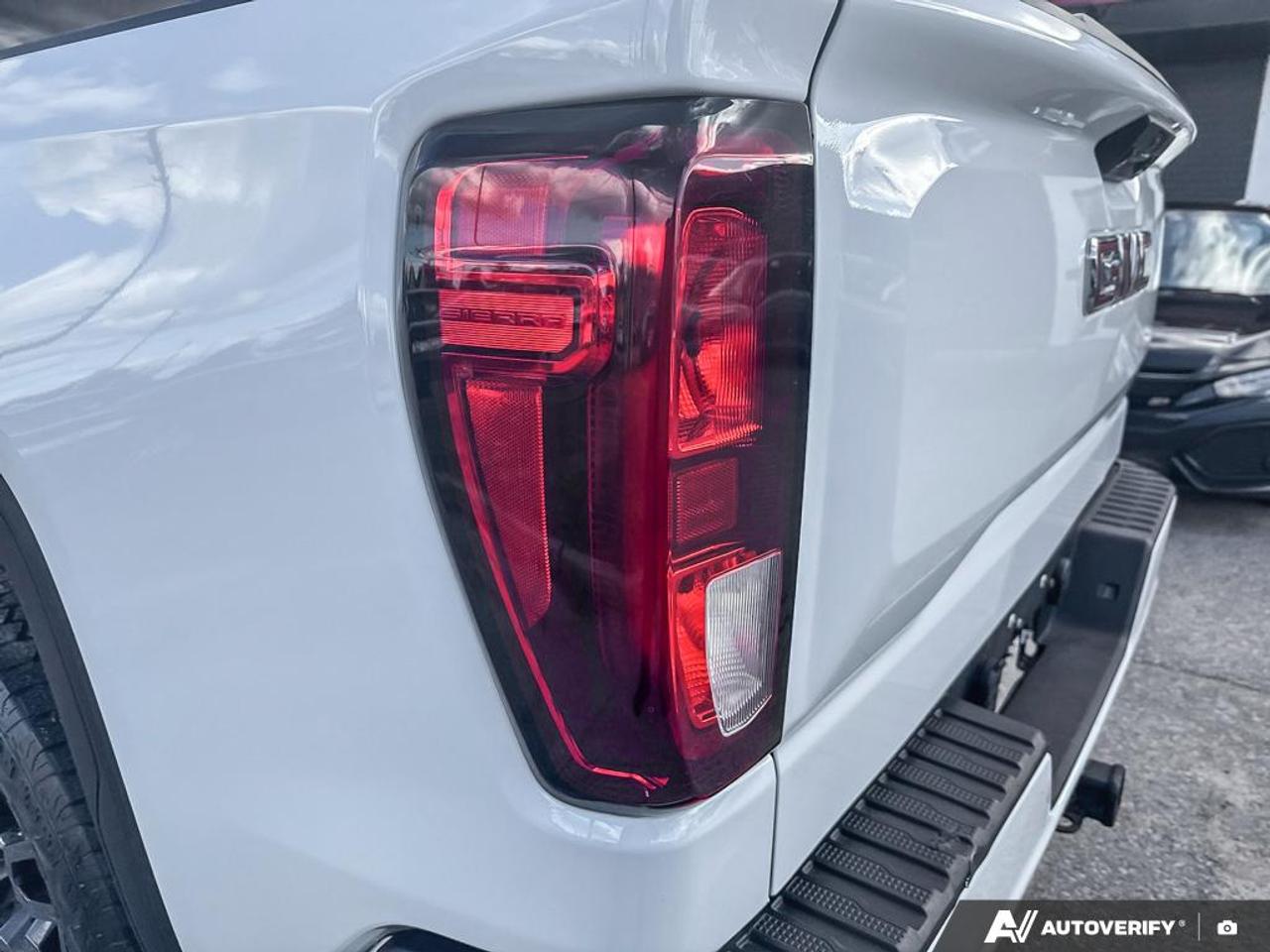 2023 GMC Sierra 1500 ELEVATION / 5.3L V8 / HTD SEATS / TOW PACK / CREW Photo