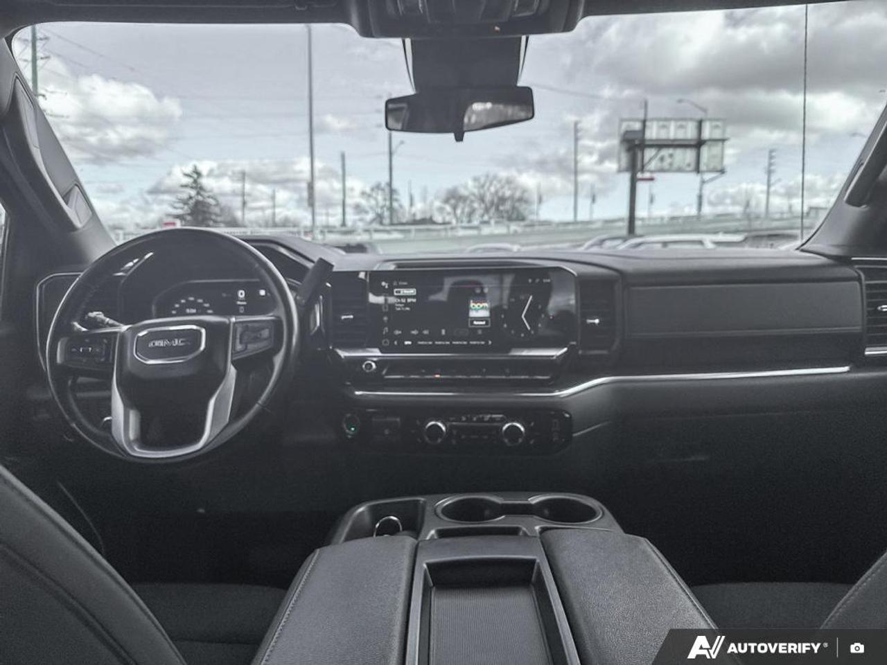 2023 GMC Sierra 1500 ELEVATION / 5.3L V8 / HTD SEATS / TOW PACK / CREW Photo