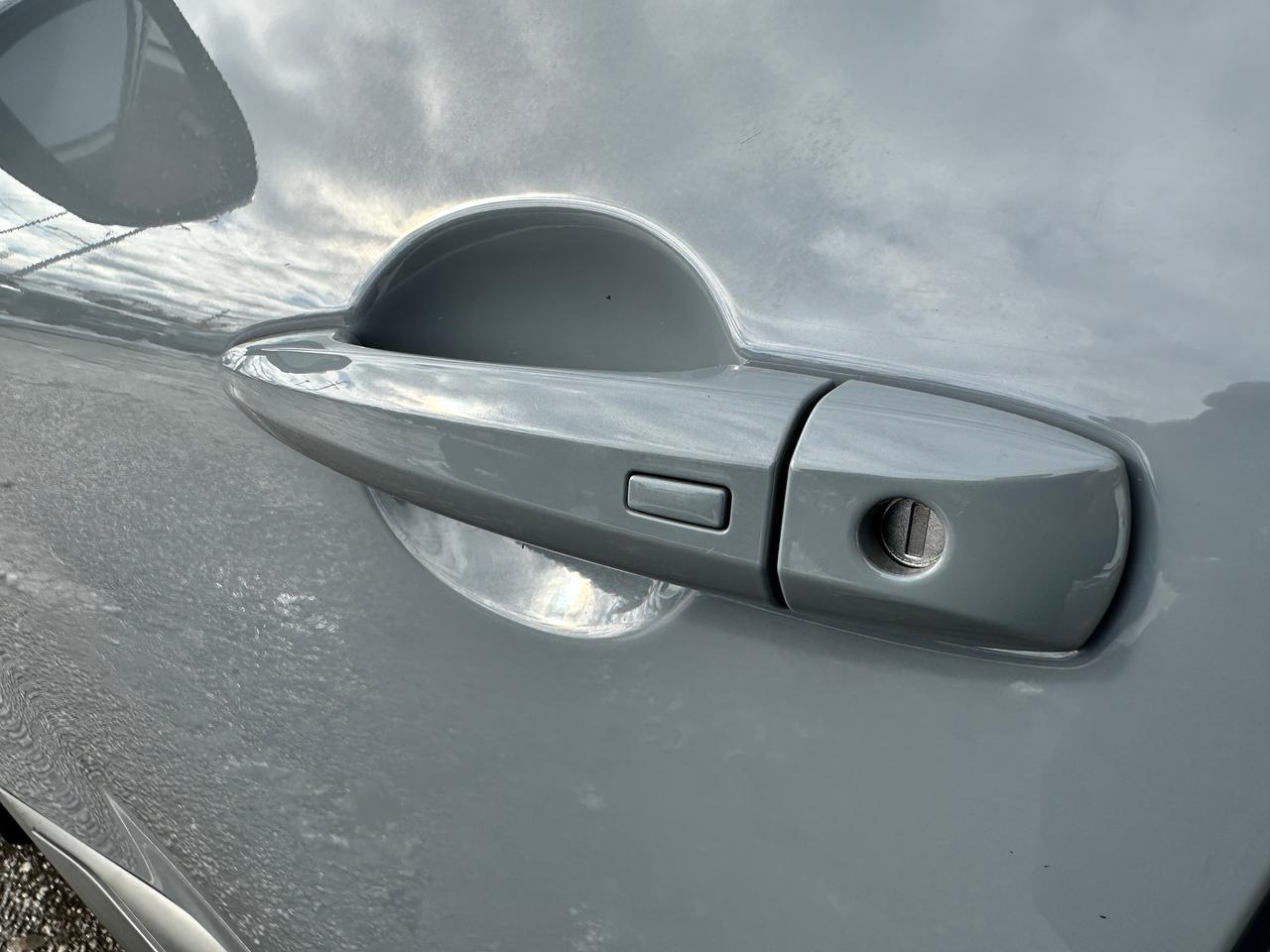 2023 Nissan Rogue SV Midnight AWD PanoRoof HTD-LTHR SkyCam Dual-A/C Photo