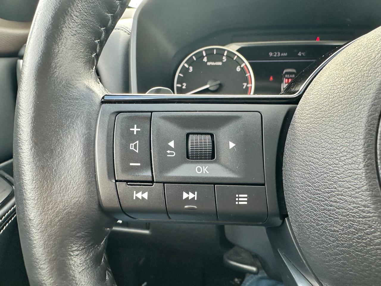 2023 Nissan Rogue SV Midnight AWD PanoRoof HTD-LTHR SkyCam Dual-A/C Photo