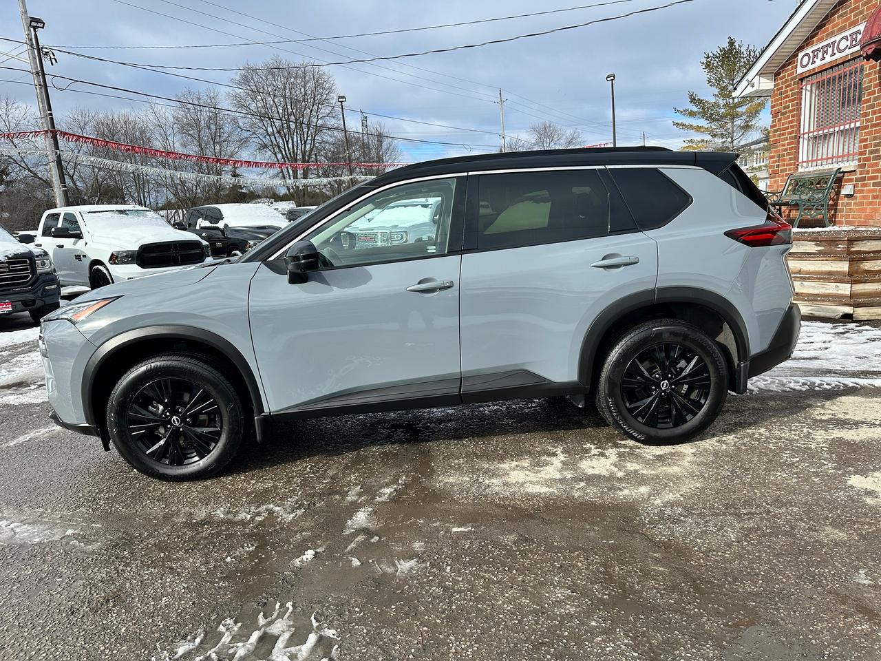 2023 Nissan Rogue SV Midnight AWD PanoRoof HTD-LTHR SkyCam Dual-A/C Photo