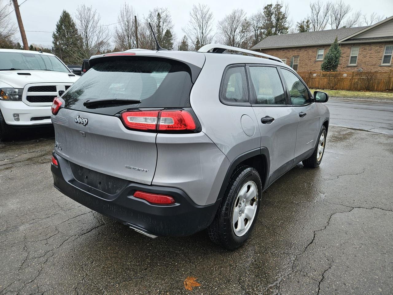 2015 Jeep Cherokee 4WD 4Dr Sport Photo