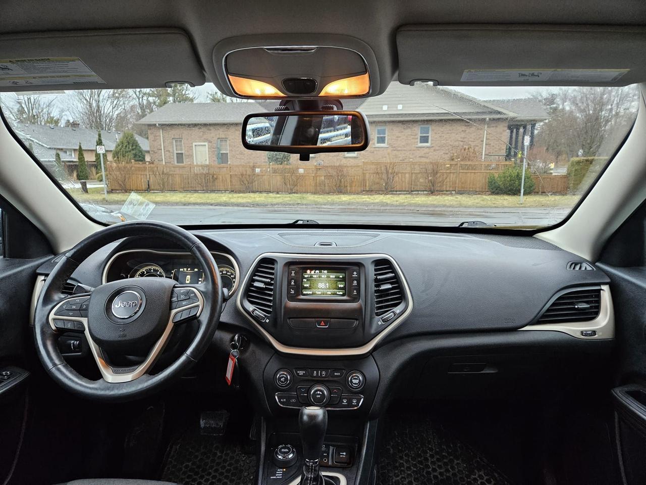 2015 Jeep Cherokee 4WD 4Dr Sport Photo