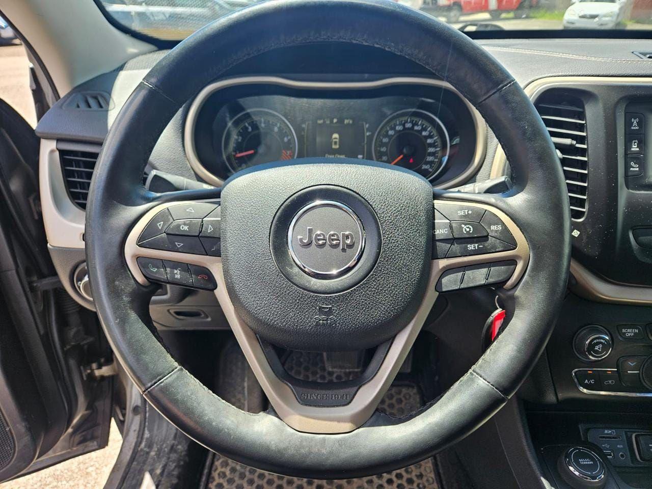 2015 Jeep Cherokee 4WD 4Dr Sport Photo