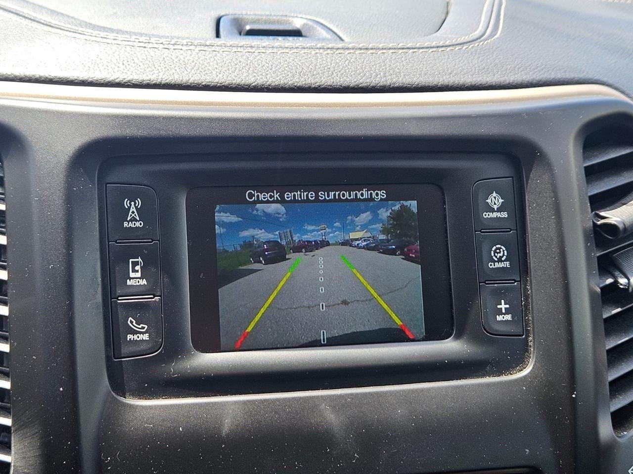 2015 Jeep Cherokee 4WD 4Dr Sport Photo