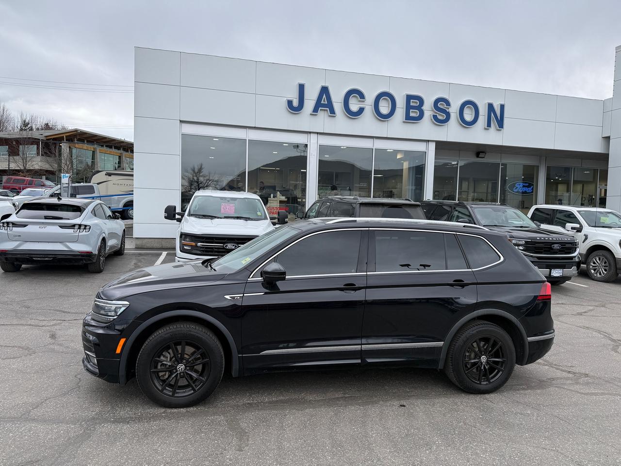 2021 Volkswagen Tiguan Highline Photo1