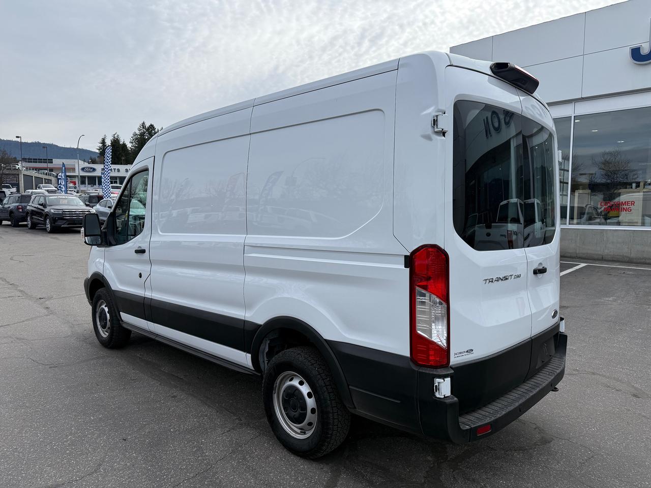 2019 Ford Transit VAN BASE Photo2