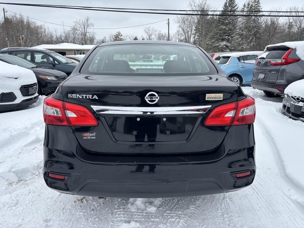 2016 Nissan Sentra S Photo4