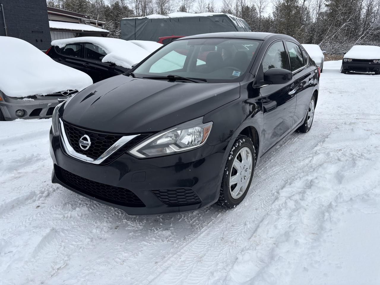 2016 Nissan Sentra S Photo2