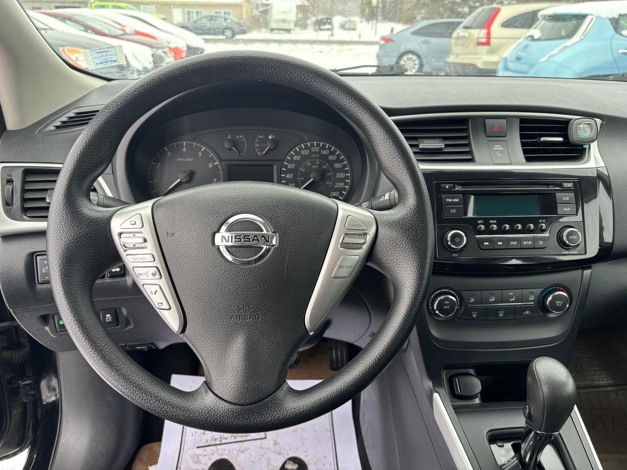 2016 Nissan Sentra S Photo