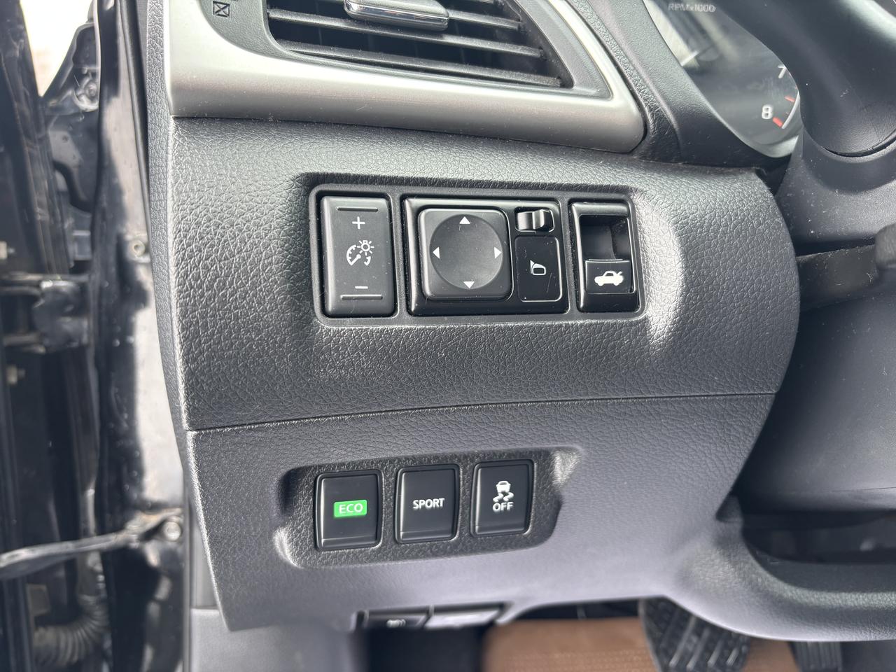 2016 Nissan Sentra S Photo