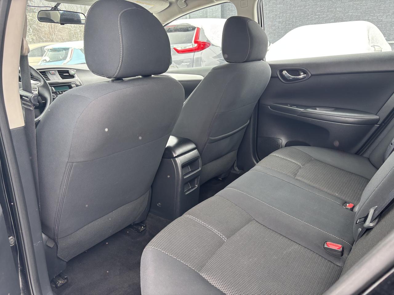 2016 Nissan Sentra S Photo