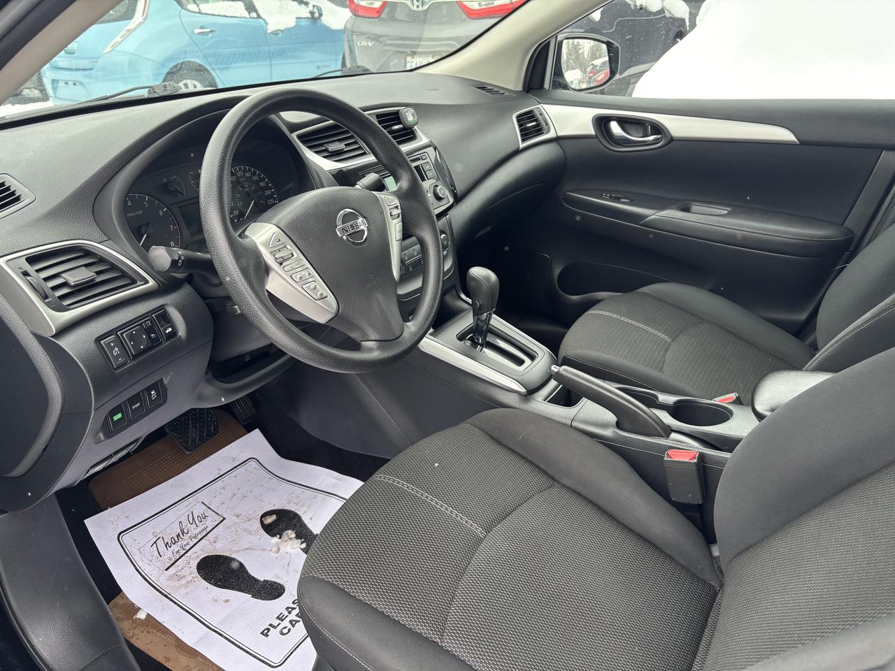 2016 Nissan Sentra S Photo