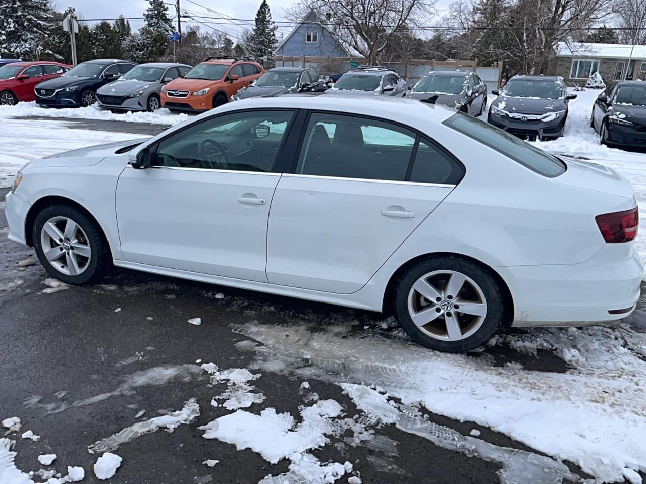 2016 Volkswagen Jetta 1.8T Sport Photo