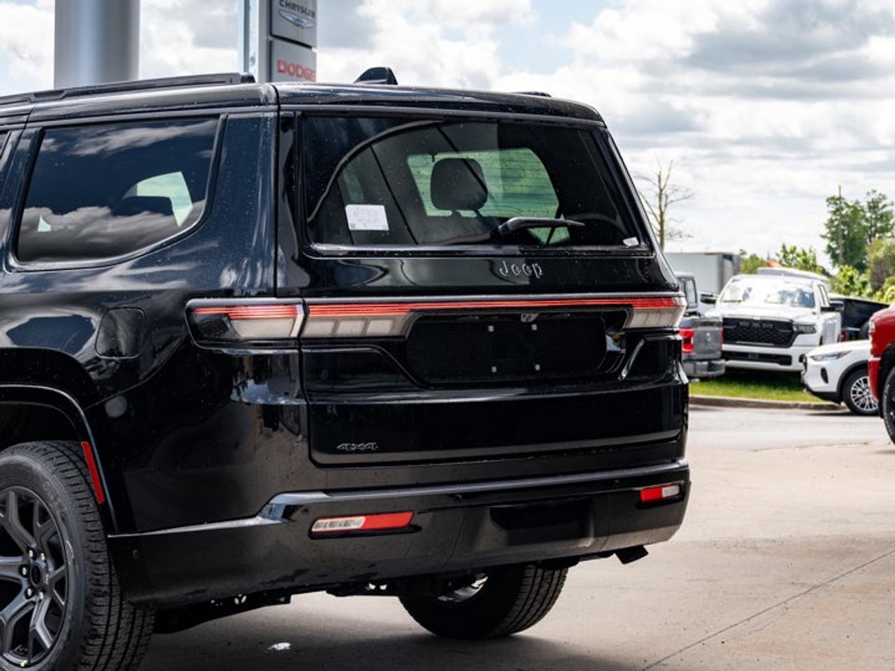 2026 Jeep Grand Wagoneer Limited Altitude Photo