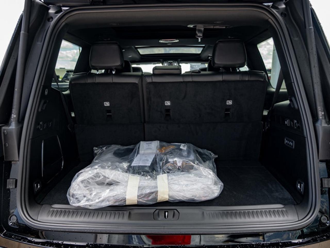 2026 Jeep Grand Wagoneer Limited Altitude Photo