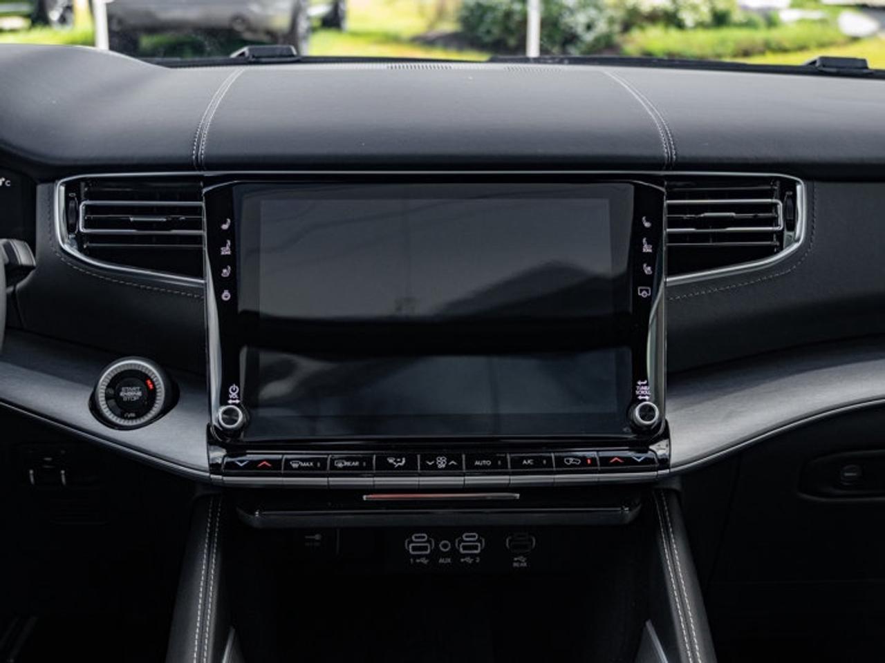 2026 Jeep Grand Wagoneer Limited Altitude Photo