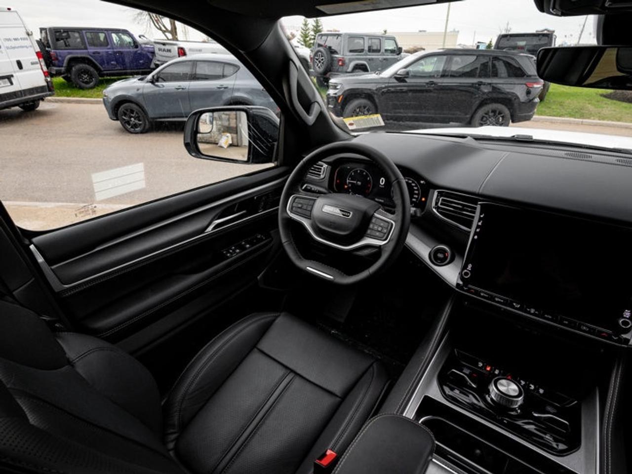 2026 Jeep Grand Wagoneer Limited Altitude Photo