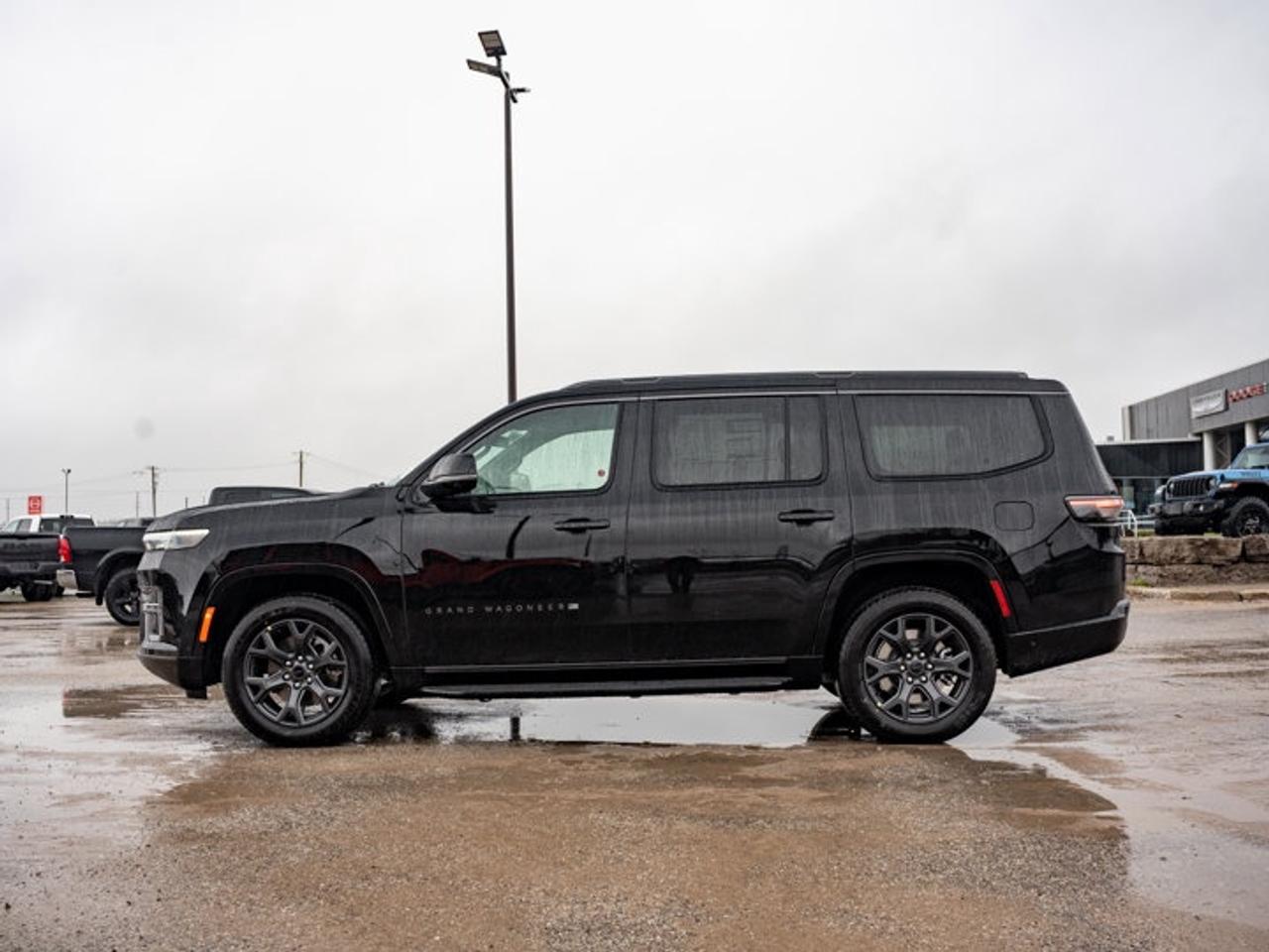 2026 Jeep Grand Wagoneer Limited Altitude Photo4
