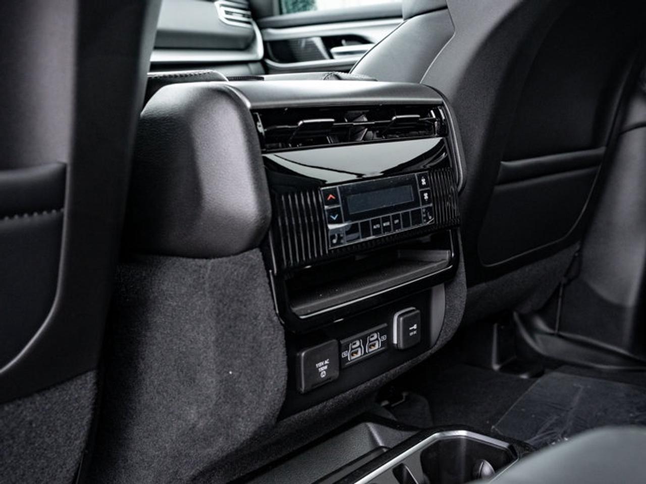 2026 Jeep Grand Wagoneer Limited Altitude Photo