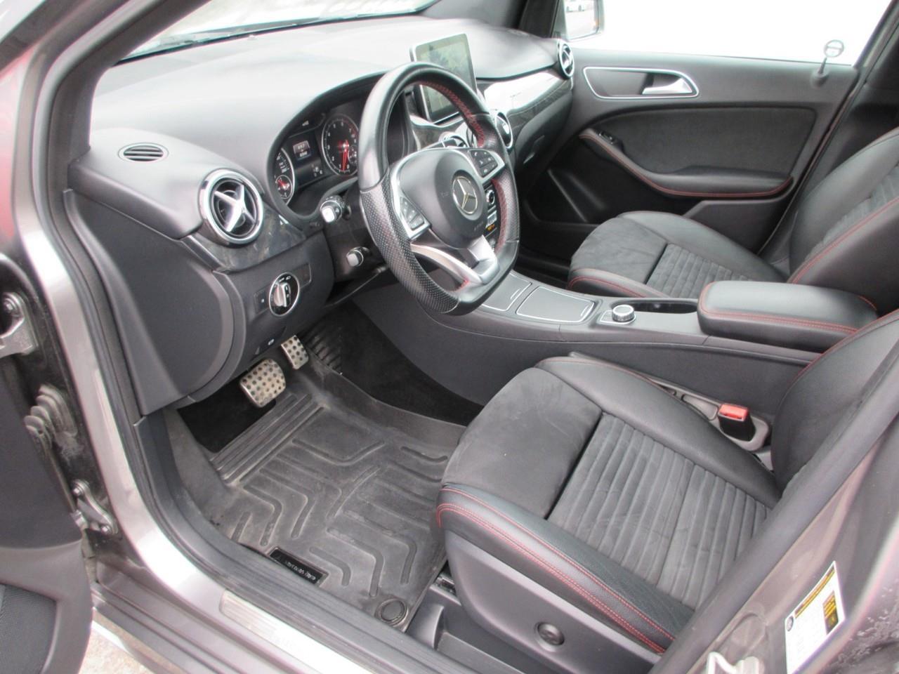 2016 Mercedes-Benz B-Class Sports Tourer Photo