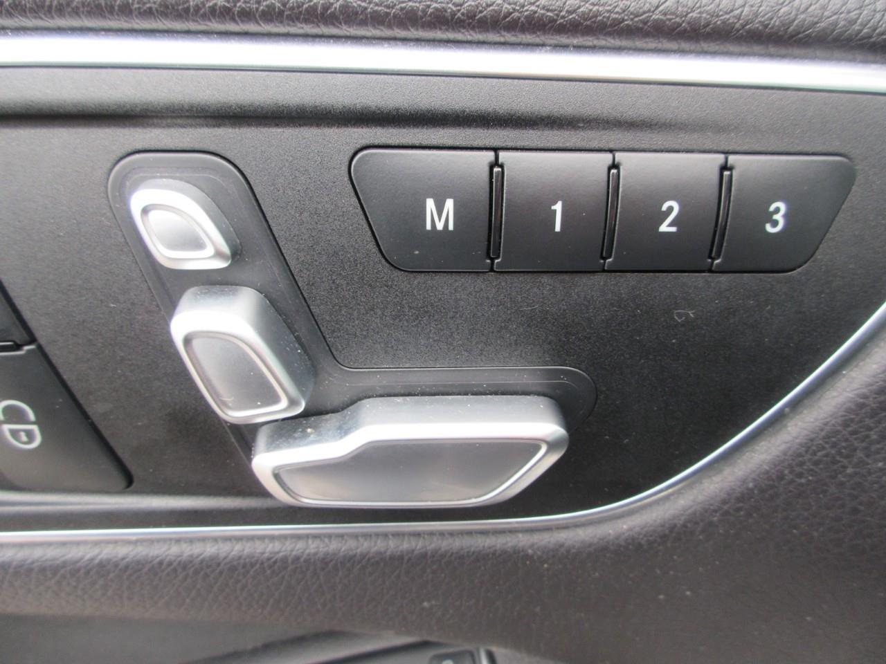 2016 Mercedes-Benz B-Class Sports Tourer Photo