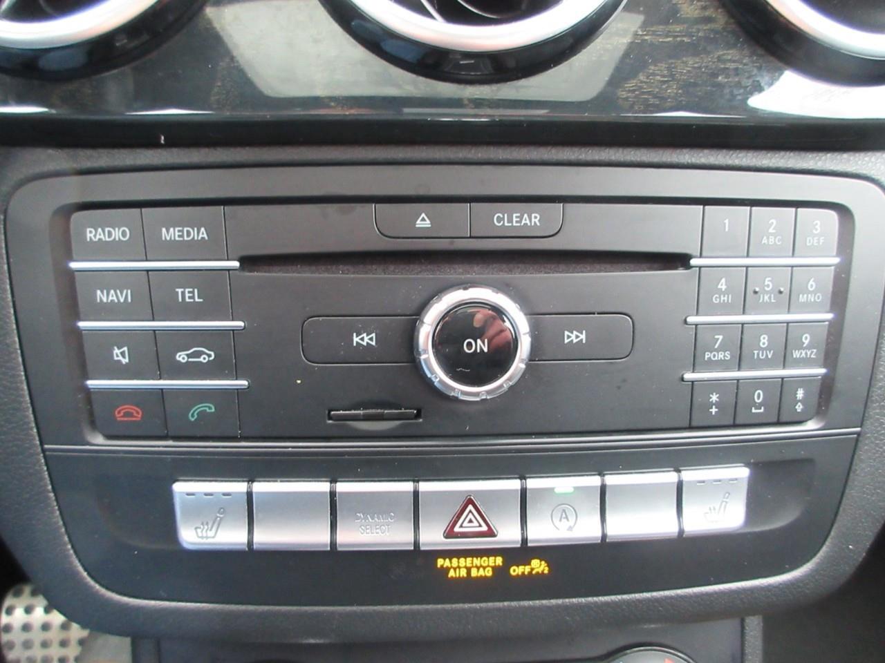 2016 Mercedes-Benz B-Class Sports Tourer Photo