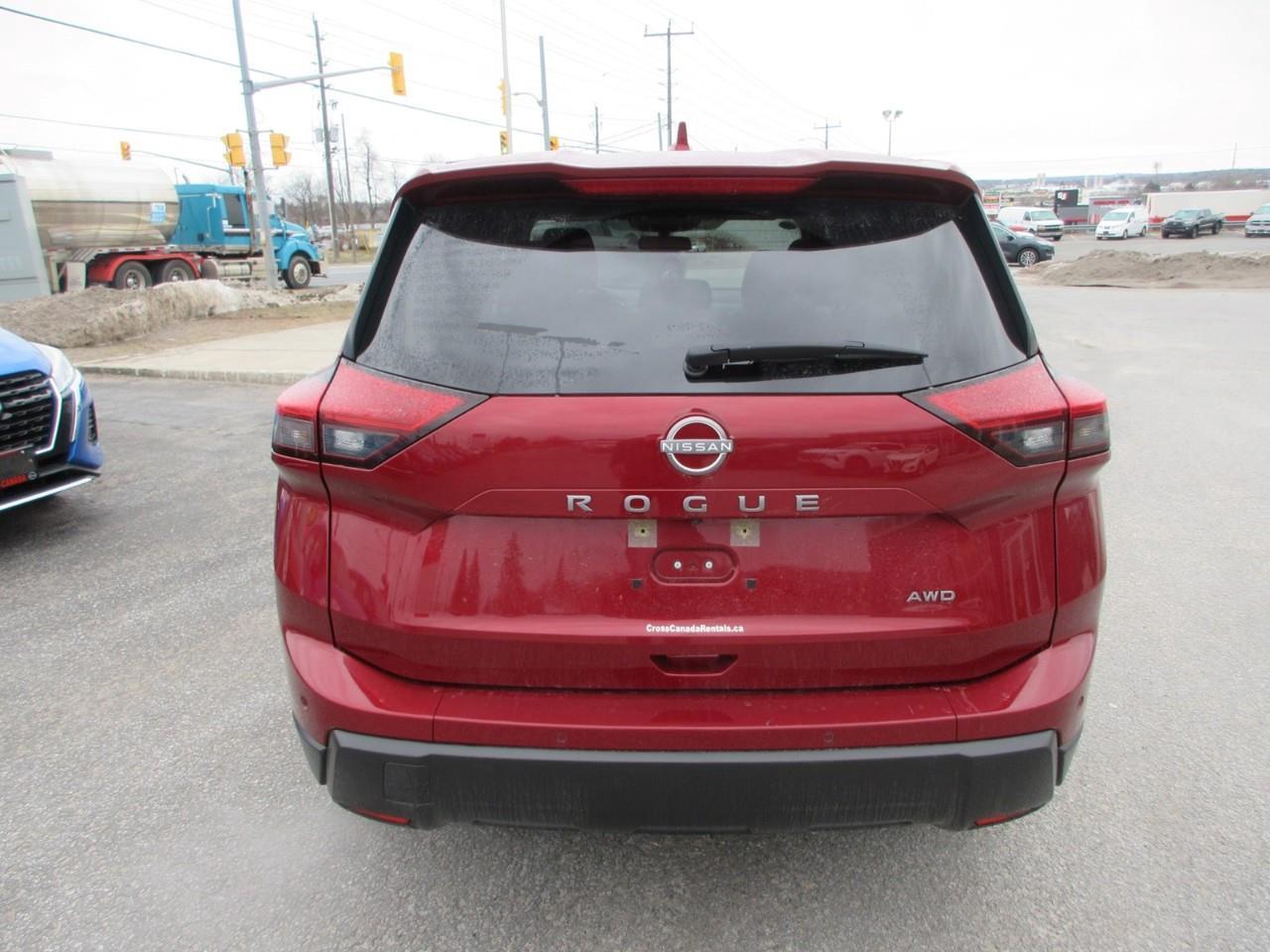 2024 Nissan Rogue S Photo3